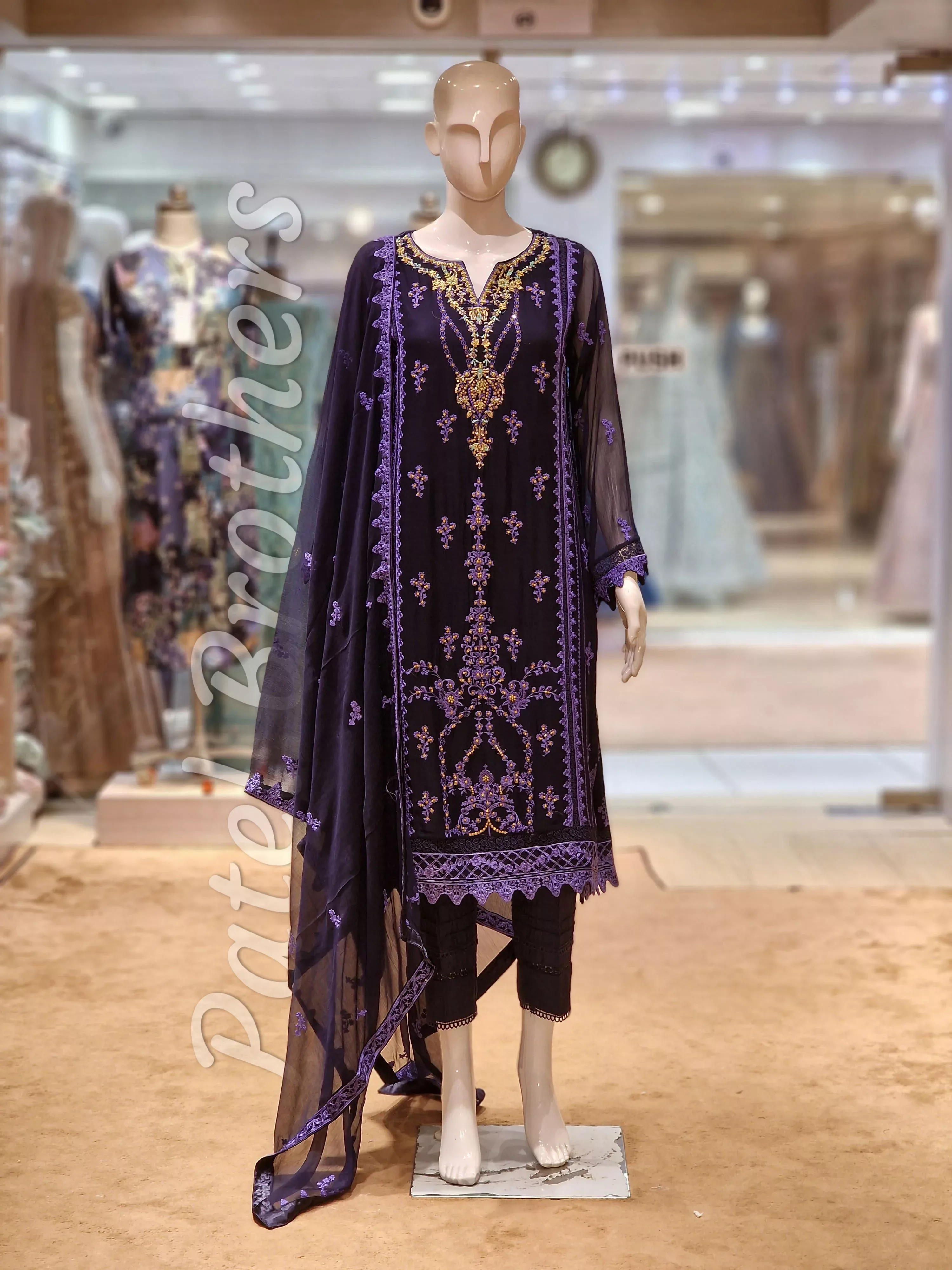 Agha Noor 3pc Chiffon Embroidered Suit ’23 | S106 - Patel Brothers NX 3 Agha Noor 3pc Chiffon Embroidered Suit ’23 | S106 - Patel Brothers NX 3