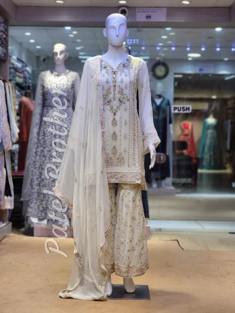 Agha Noor 3pc Chiffon Embroidered Suit ’23 | S207 - Patel Brothers NX 3