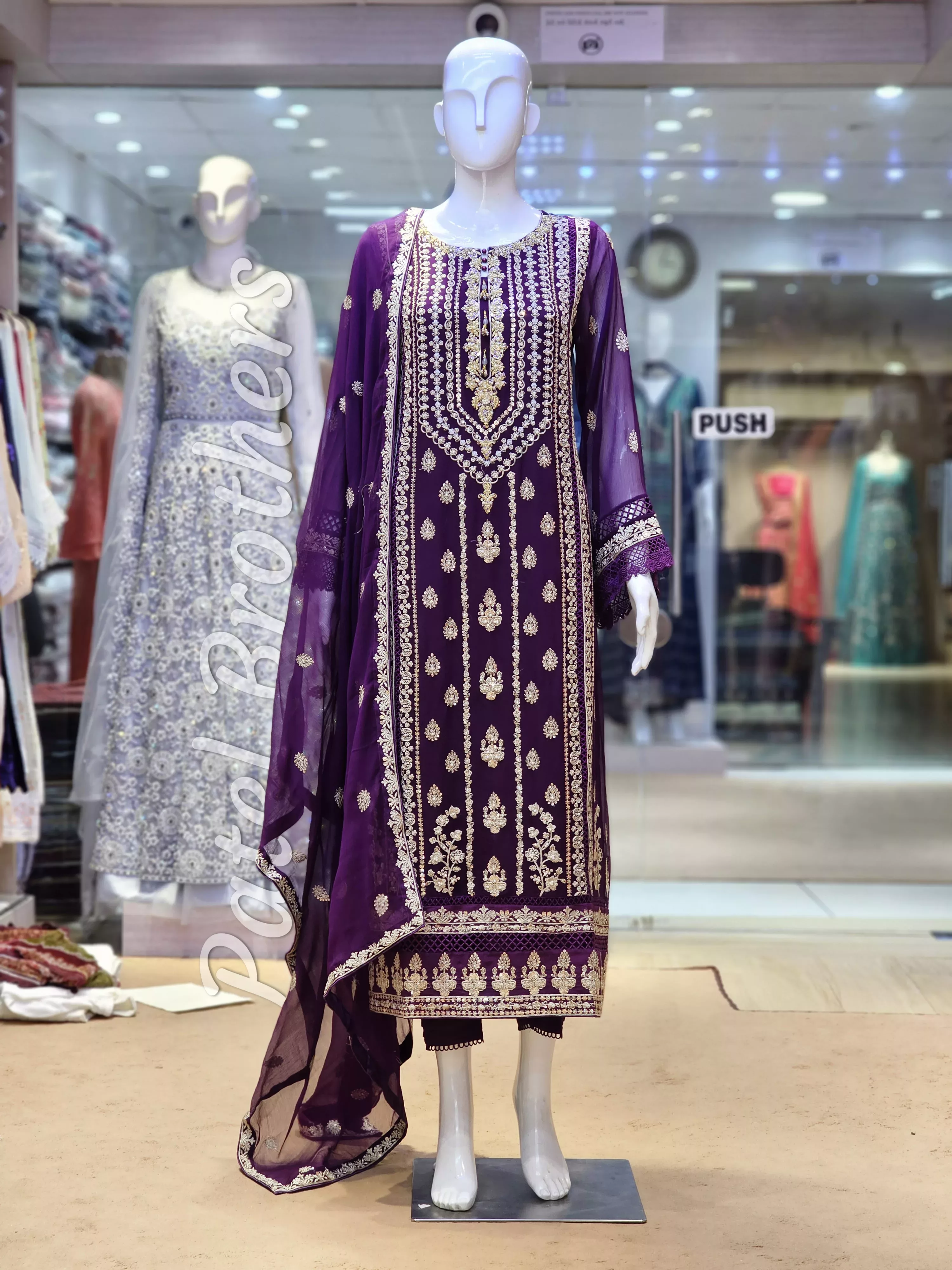 Agha Noor 3pc Chiffon Embroidered Suit ’23 | S206 - Patel Brothers NX 3 Agha Noor 3pc Chiffon Embroidered Suit ’23 | S206 - Patel Brothers NX 3