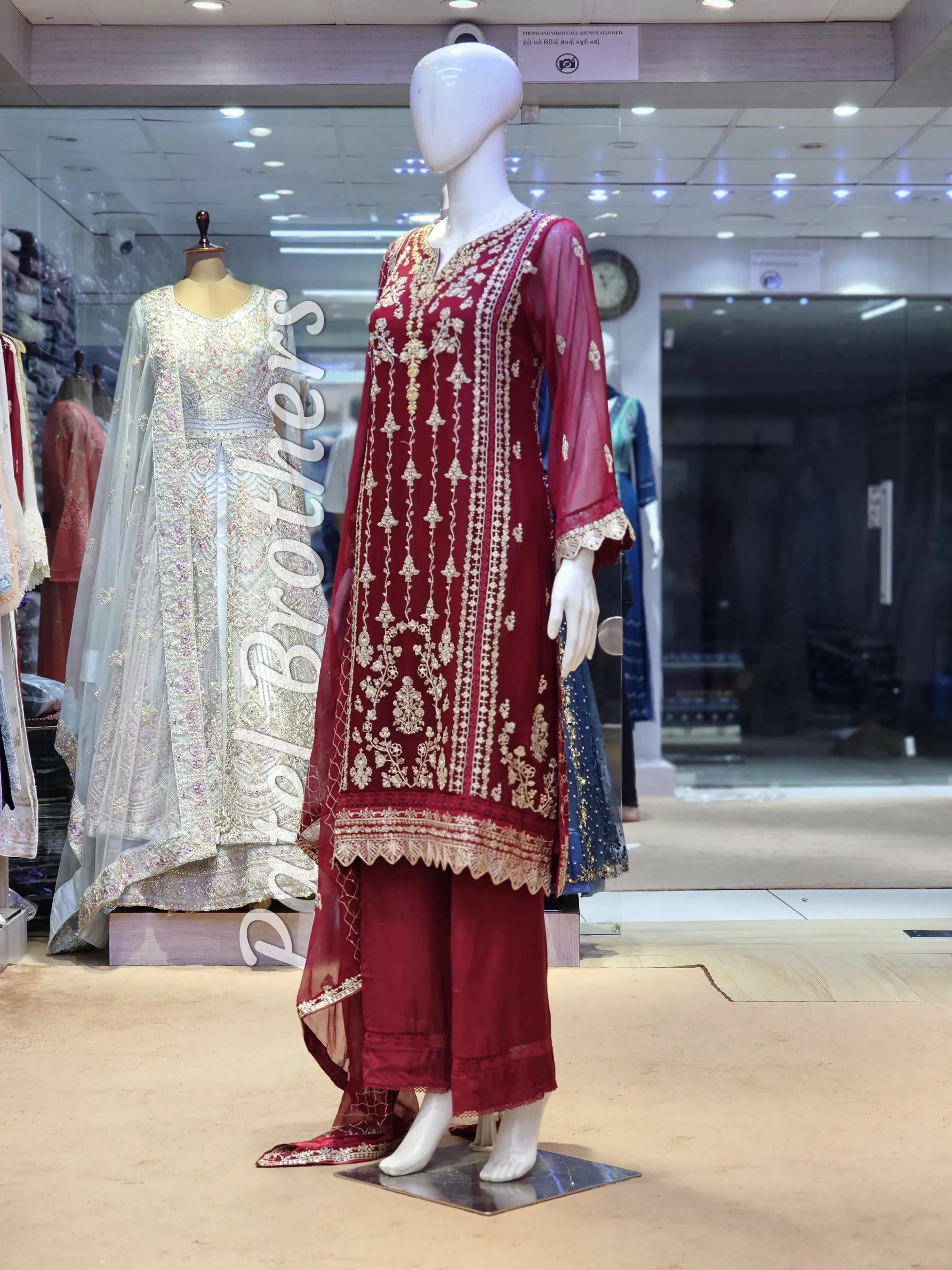 Agha Noor 3pc Chiffon Embroidered Suit ’23 | S201 - Patel Brothers NX 3 Agha Noor 3pc Chiffon Embroidered Suit ’23 | S201 - Patel Brothers NX 3