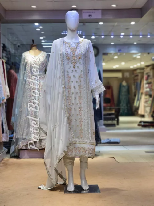 Agha Noor 3pc Chiffon Embroidered Suit ’23 | S202 - Patel Brothers NX