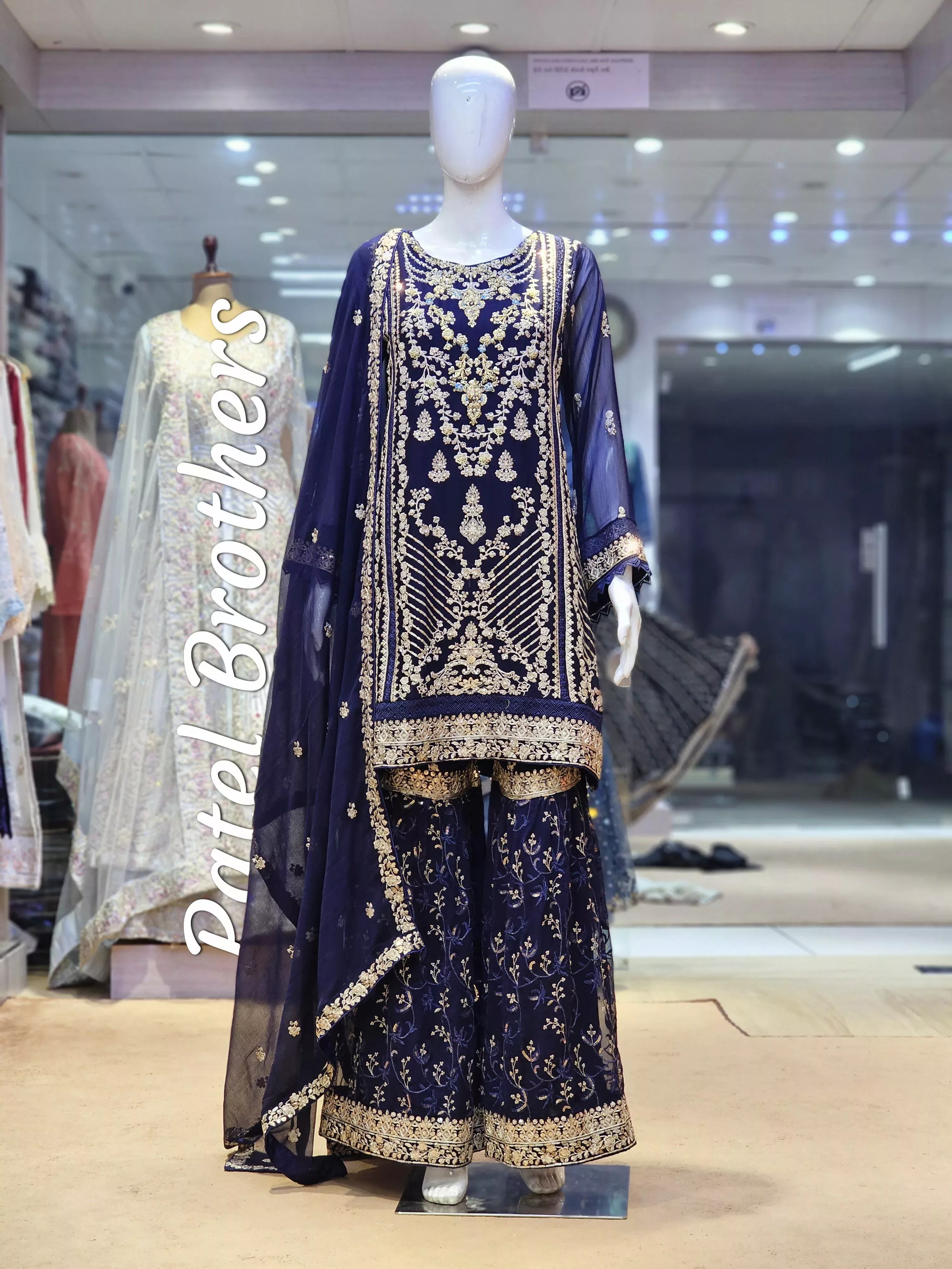 Agha Noor 3pc Chiffon Embroidered Suit ’23 | S209 - Patel Brothers NX 3