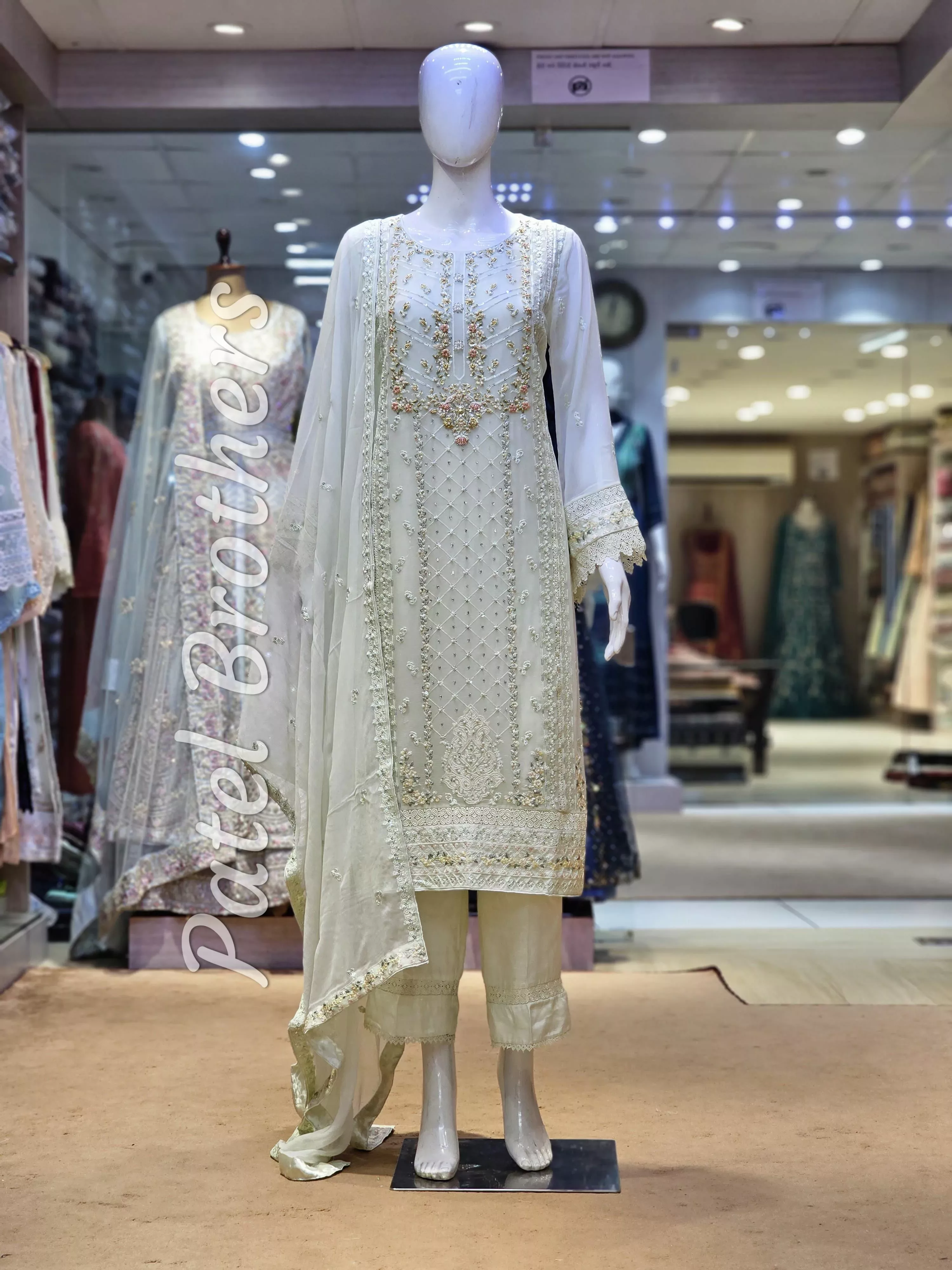 Agha Noor 3pc Chiffon Embroidered Suit ’23 | S210 - Patel Brothers NX 3 Agha Noor 3pc Chiffon Embroidered Suit ’23 | S210 - Patel Brothers NX 3